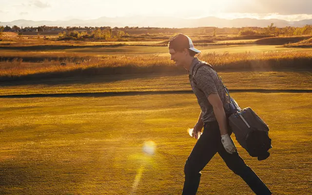 Fore Play Pages_TRADE_Hedit2019121132.jpg