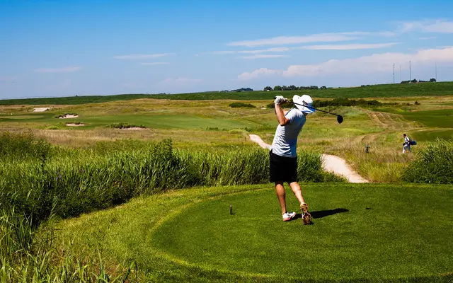 Fore Play Pages_TRADE_Hedit2019121149.jpg